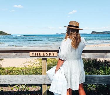 Ettalong Beach Casa | 2-Min Walk to Beach Modern Firepit Yard Kids welcome