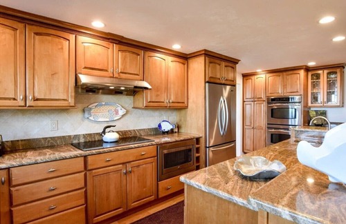 East Orleans Casa | 2 Min Walk to Private Beach & Boat Launch!