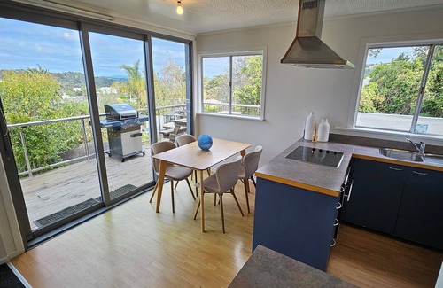 Blackpool Casa | 2 min walk to the shops,restaurants and bars with a hot tub