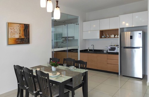 Central District Condominio | 2 minutos de viaje a R&F Mall & CIQ [Vista al mar del piso alto]