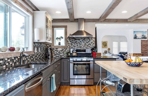 Buzzards Bay Casa | 2 Mins to Beach + Heated Saltwater Pool, Views!