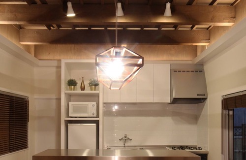 Konohana Casa | 2 minutos a pie desde la estación más cercana 駅6 minutos en tren a USJ y Umeda. Una hermosa casa recién renovada.
