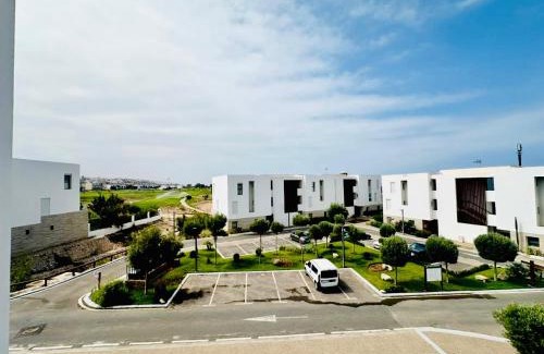 Taghazout Apartamento | 2 minutes de la plage , Résidence Tamourrit, Taghazout Bay , vue mer , golf , piscine