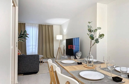 Saint-Denis Apartamento | 2 minutes from the metro! Warm and spacious apartment -Paris- Stade de France