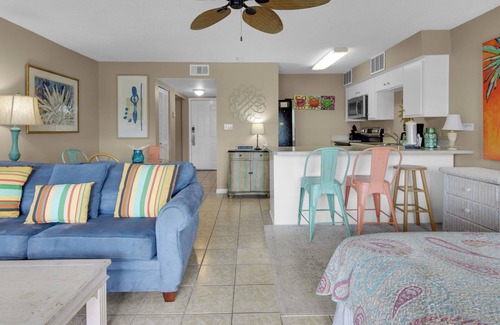Seagrove Beach Condominio | 2 Minutes To The Beach & Dog Friendly - Sleeps 4
