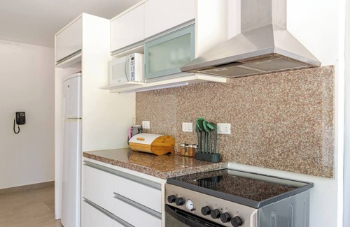 Punta del Este Apartamento | 2 minutes to the beach! Family-sized condo in the heart of Punta del Este