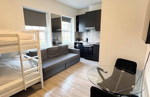 Golders Green Apartamento | 2 minutes walk to Golder's Green Station