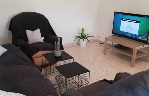 Chusclan Casa | 2 nuevos apartamentos en residencia en Orsan para 11 personas