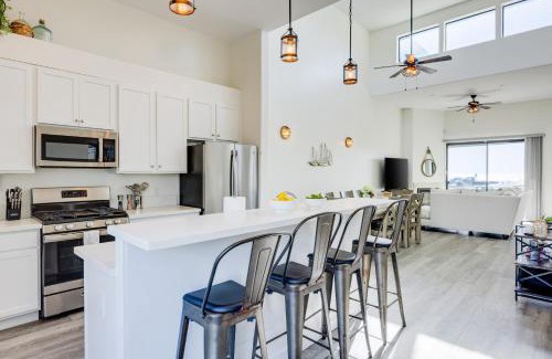 Oceano Casa | 2 Oceanfront Homes w Rooftop Deck Views Steps to the Sand