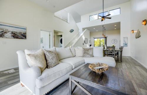 Oceano Casa | 2 Oceanfront Homes w Rooftop Deck Views Steps to the Sand