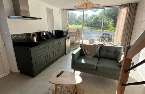 Picauville Casa | 2-person cocoon gîte in the heart of nature, very bright, 15 minutes from UTAH BEACH