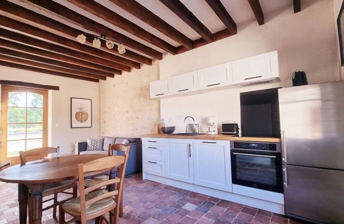 Pruniers-en-Sologne Casa | 2-person gîte with swimming pool
