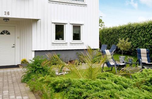 Lysekil Casa | 2 person holiday home in LYSEKIL