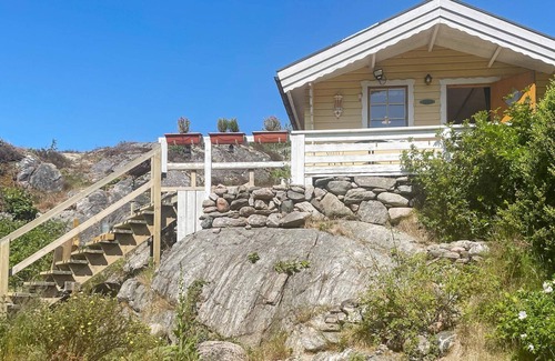 Ellos Casa | 2 person holiday home in ELLÖS