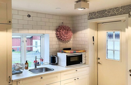 Kungalv Centrala Casa | 2 Personas casa en KäRNA