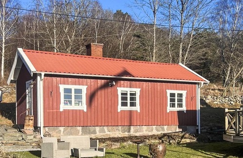 Kungalv Centrala Casa | 2 Personas casa en KäRNA
