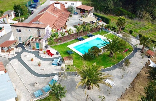 Alcobaca Casa | Estudio para 2 personas con acentos portugueses.