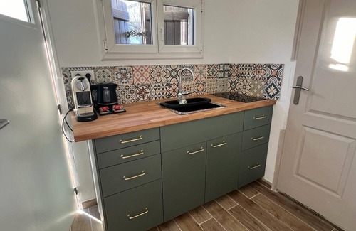 Grasse Apartamento | 2 Pièces Confort au Cœur du Mas Avec Parking Privé