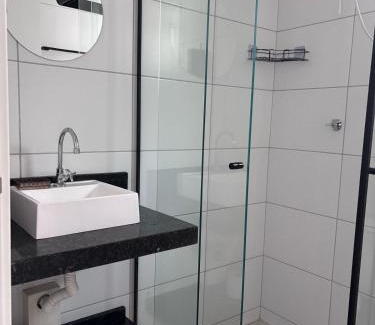 Maringa Apartamento | 2 Quartos com Ar Condicionado Apto Próx Hosp Paraná and HC