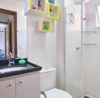Estufa II Apartamento | 2 Quartos com ar, piscina, sacada Gourmet a 1 km da praia Grande