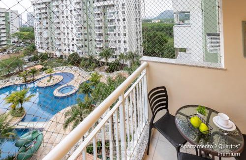 Camorim Casa | 2 Quartos com Varanda a 300m RioCentro Wi-Fi 120mbps e Cozinha Completa - Condomínio com Piscina, Estacionamento, Portaria 24h e Parquinho Infantil - Apartamento indicado para Grupos, Hóspedes a Trabalho e Crianças
