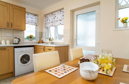 Llanybri Cabaña | 2 Rock Cottage, Llansteffan