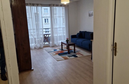 Republique–Point-du-Jour Apartamento | 2 room apartment, very bright, quiet