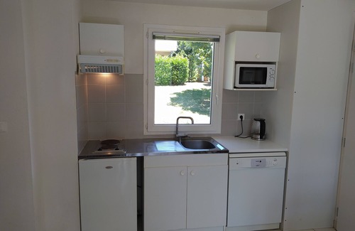 Saint-Geniez-d'Olt Apartamento | 2-ROOM APARTMENT BALCONY SWIMMING POOL VILLAGE GOÉLIA