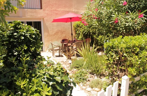Saint-Cyprien Plage Apartamento | Apartamento de 2 habitaciones con patio y jardín, a 50 metros del puerto. St Cyprien sur