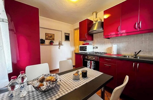 Montegrino Valtravaglia Apartamento | 2-room apartment in a farm with alpacas