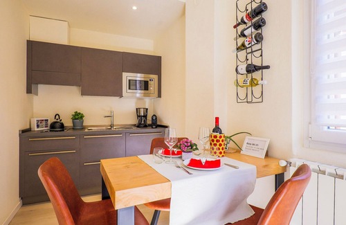 Omegna Apartamento | 2-room corner apartment with balcony in the heart of the old town