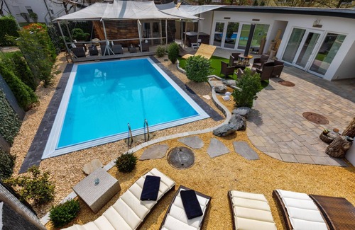 Uhldingen-Muehlhofen Apartamento | 2-room family room with WC and shower for max. 4 people