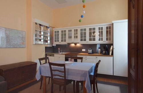 Suedvorstadt Apartamento | 2-room flat in Dresden-Südvorstadt, first floor, 1 double bed, 1 double bed couc