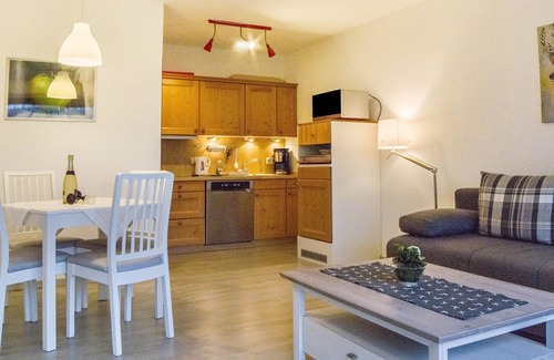 Schoenwald Apartamento | Apartamento vacacional de 2 habitaciones 109 Schwarzwald, con balcón y Wi-Fi