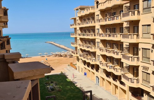 Al Ahyaa Casa | 2 room vacation apartment with private sandy beach