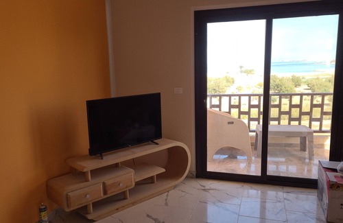 Al Ahyaa Casa | 2 room vacation apartment with private sandy beach