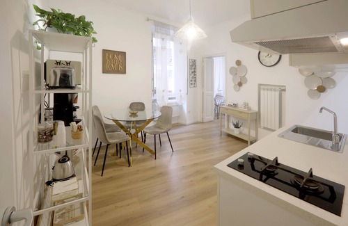 Campitelli Apartamento | 2 Rooms at the Colosseum Rome New Apartment