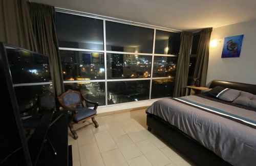 Zona 14 Apartamento | 2 Rooms, King Size bed, 64" Smart HDTV
