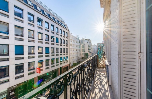 Levallois-Perret Apartamento | 2 rooms Modern & Cozy - 150m Metro L3
