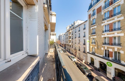 Levallois-Perret Apartamento | 2 rooms Modern & Cozy - 150m Metro L3