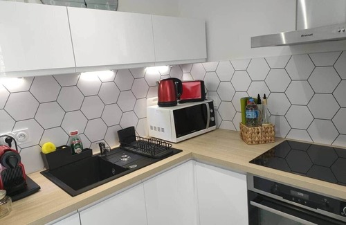 Bedarieux Apartamento | 2-room air-conditioned ground-floor apartment with terrace and private parking lot