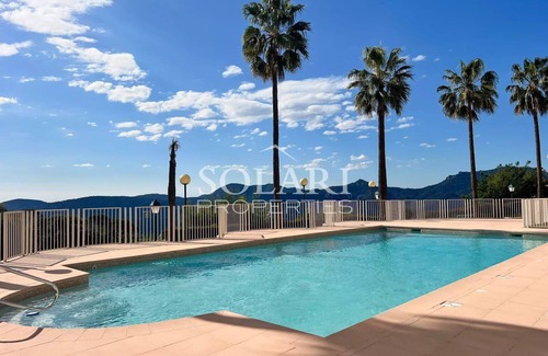Mandelieu-La-Napoule Apartamento | 2 rooms with swimming pool and panoramic view