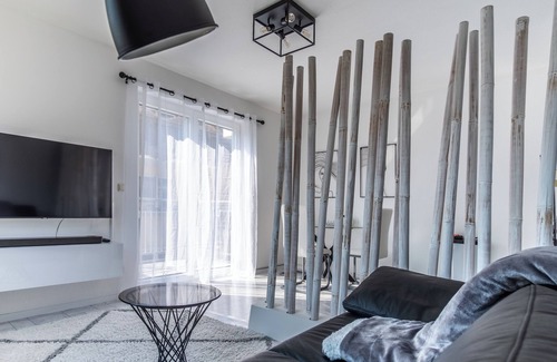 Großwiederitzsch Apartamento | 2 rooms with balcony, underground parking, workplace, free coffee, 4k TV, fast wifi