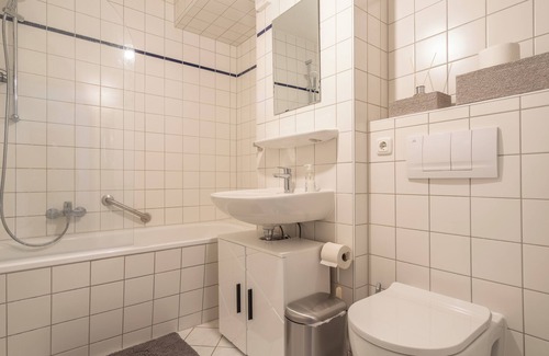 Großwiederitzsch Apartamento | 2 rooms with balcony, underground parking, workplace, free coffee, 4k TV, fast wifi