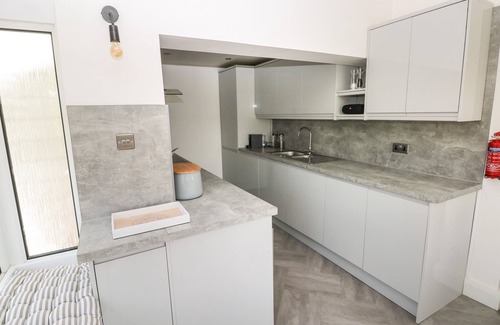 Horton Cabaña | 2 Salt Cottage