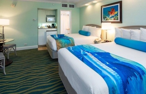 St. Pete Beach Hotel | 2 Seaside Rooms, Sunshine Bliss, 5 Onsite Swimming Pools