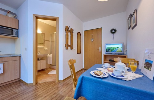Groissenbach Apartamento | (2) apartamento soleado con balcón