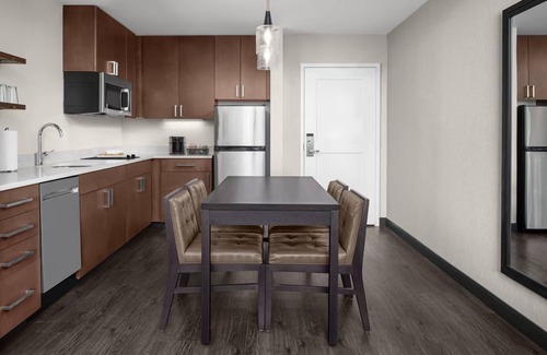 Isle of Palms Hotel | 2 Spacious Suites w/ Kitchen, Free Breakfast, and Heated Pool Near Mayo Clinic