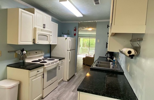 Myrtle Beach Condominio | 2-Story 1300 sqft Condo w/4 Balconies, 2bedrooms, 2.5baths, 1/2 block from beach