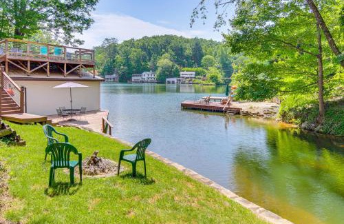 Garner Cove Casa | 2-Story Deck Waterfront Lake Lure Home!